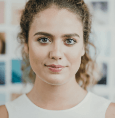 Jenny J Headshot